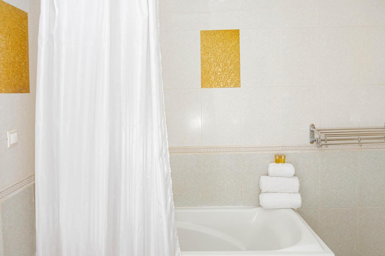 Hotel Hibiscus Louis Libreville Luaran gambar